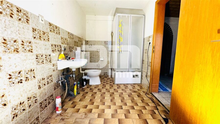 (R)erserviert!!!Großes Fachwerkhaus mit Nebengebäude in bevorzugter Lage mit viel Platz für die große Familie - EG Badezimmer / Dusche